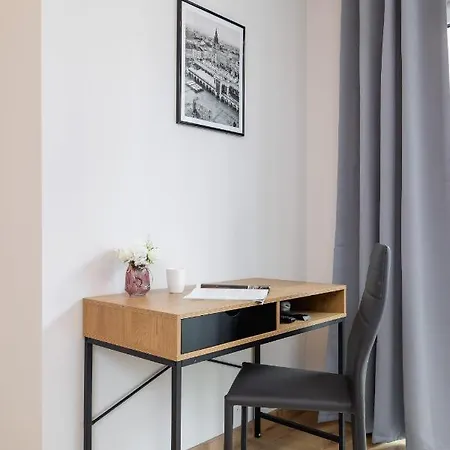 Apartment Modern Podgorze With Parking By Renters